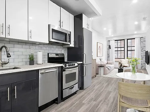 430 Midwood St APT 1R, Brooklyn, NY 11225