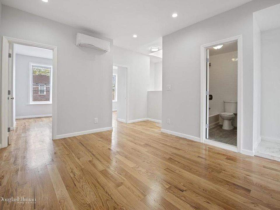 1st image of 2359 E 15th St
