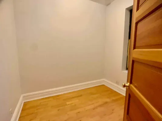 Rented by J PRESTON AND ASSOCIATES INC | media 9