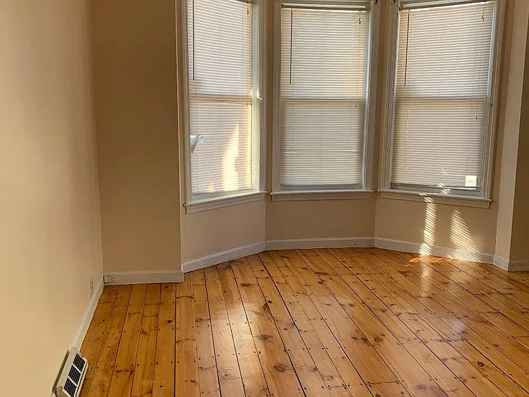 856 Valley St #A — Photo 14