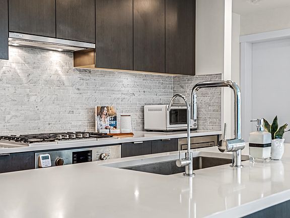 5th image of 9233 Odlin Rd #114