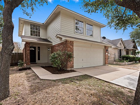3rd image of 1104 Miss Kimberlys Ln