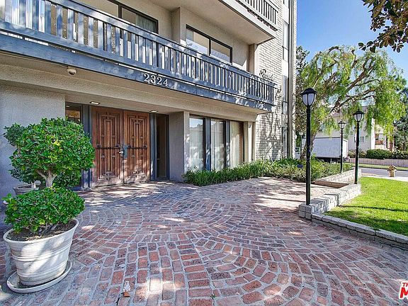 4th image of 2324 S Beverly Glen Blvd Unit 201