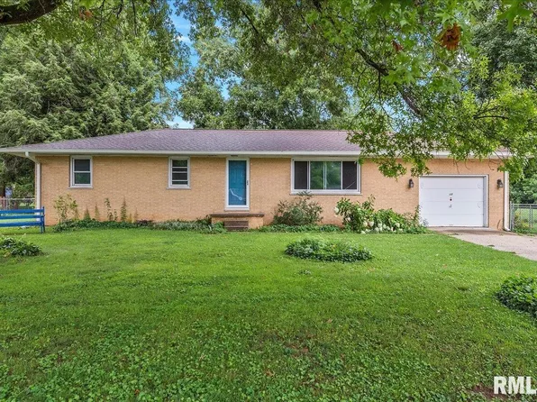 132 Willow Rd, Rochester, IL 62563