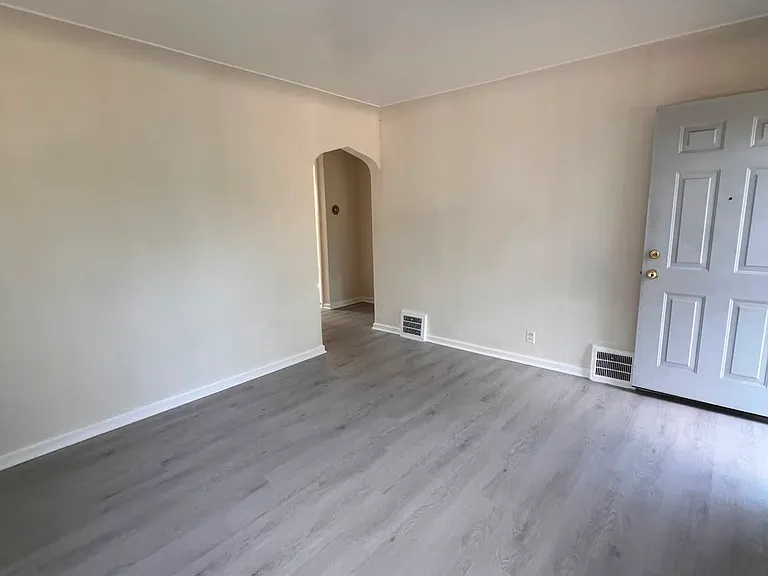 18433 Conley St — Photo 3