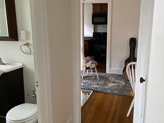 5th image of 7 Ashland Ave APT 305