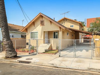 953 Hollins St, Los Angeles, CA, 90023