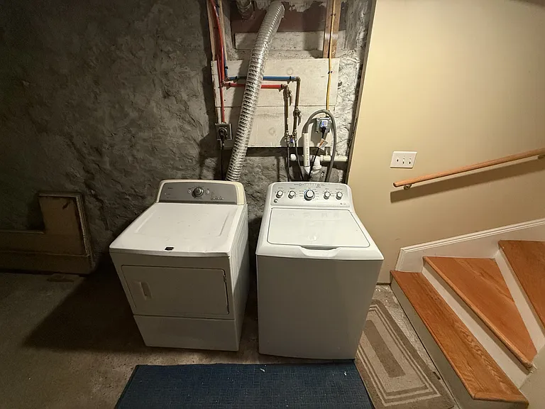 161 Walnut St #1 — Photo 19