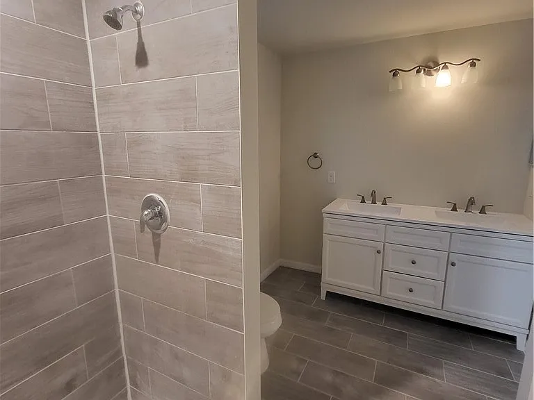 1001 NE 7th Ave — Photo 14