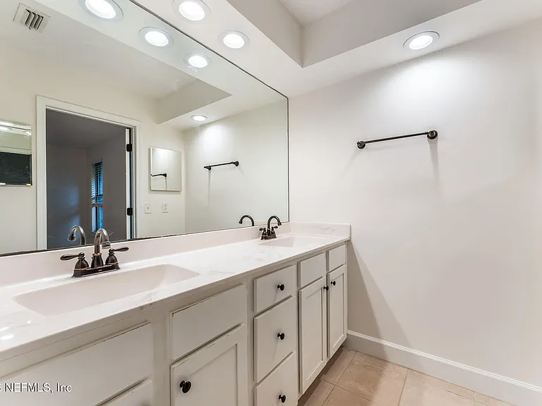 13926 Spanish Marsh Ct — Photo 16