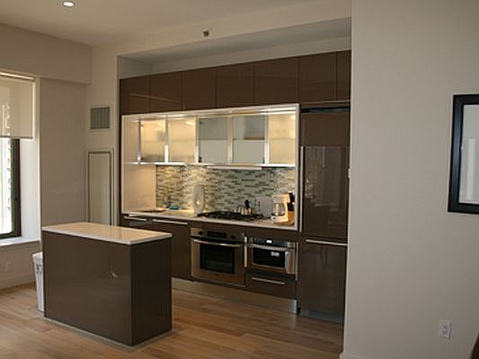 3rd image of 75 Wall St Floor 31X