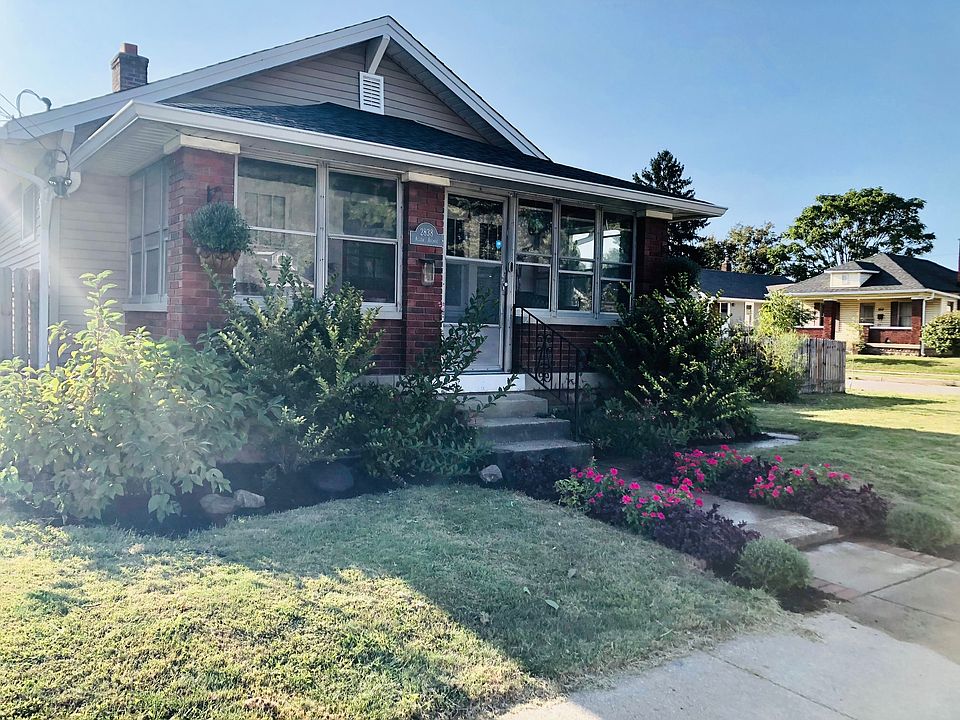 1st image of 2838 Allen Ave House 2838