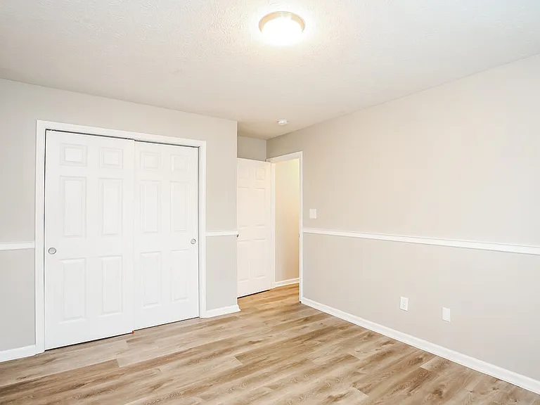 4087 Fairoaks Dr — Photo 15