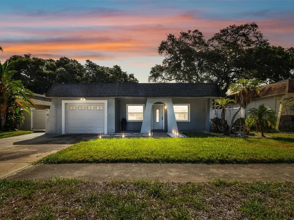12257 Eldon Dr, Largo, FL 33774