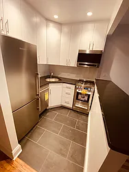 Rented by Metropolis Real Estate of Manhattan