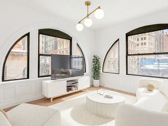 2nd image of 90 Nassau St #5A