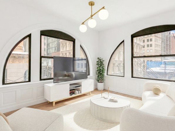 90 Nassau St APT 5