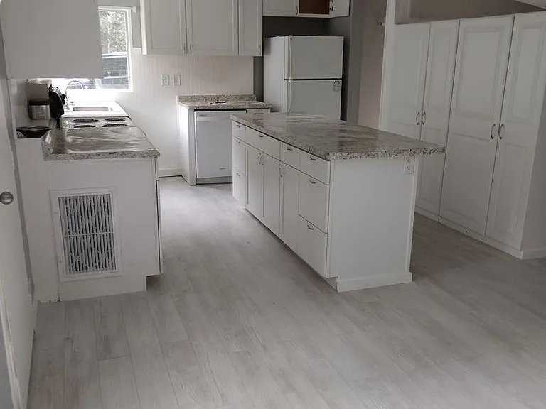 3199 E Quail Ct — Photo 1