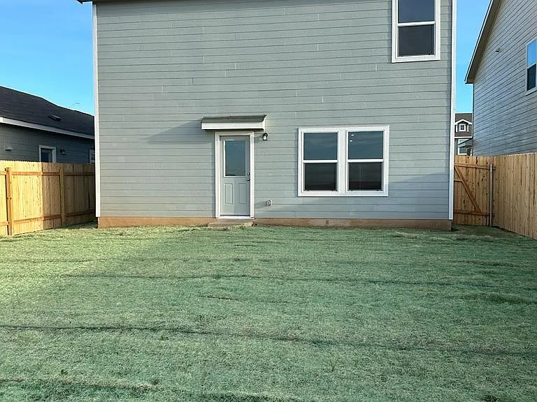 333 Amber Gln — Photo 33