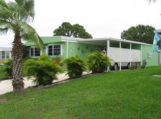 6 S Granada Ln, Port Saint Lucie, FL 34952