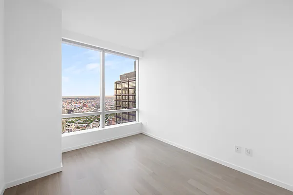 Rented by Oxford Property Group | media 32