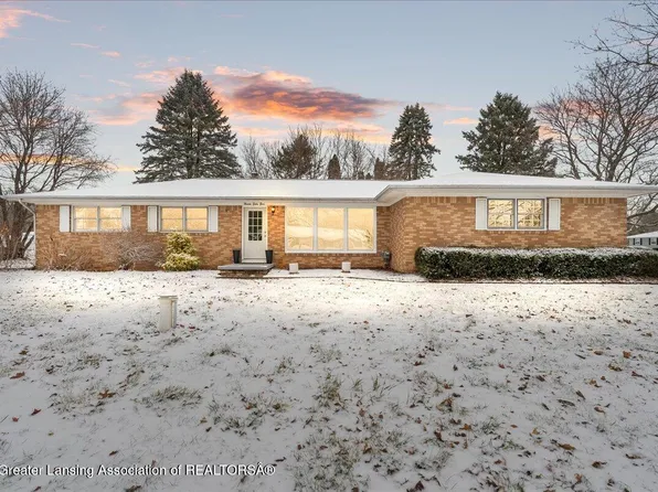 2055 Holly Dr, Charlotte, MI 48813