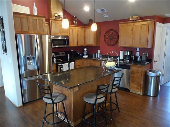 3rd image of 1424 Clearsprings Dr