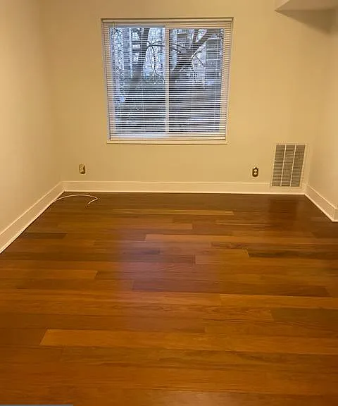 8340 Greensboro Dr #221 — Photo 14