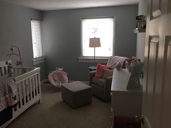 4th image of 2312 Oakwood Ave NE