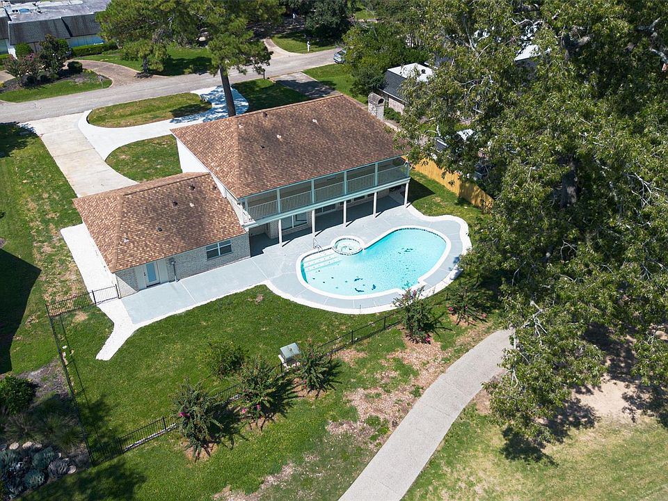 1st image of 559 Hampton Rd