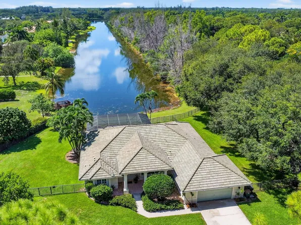 5551 Lago Del Sol Drive, Lake Worth, FL 33449