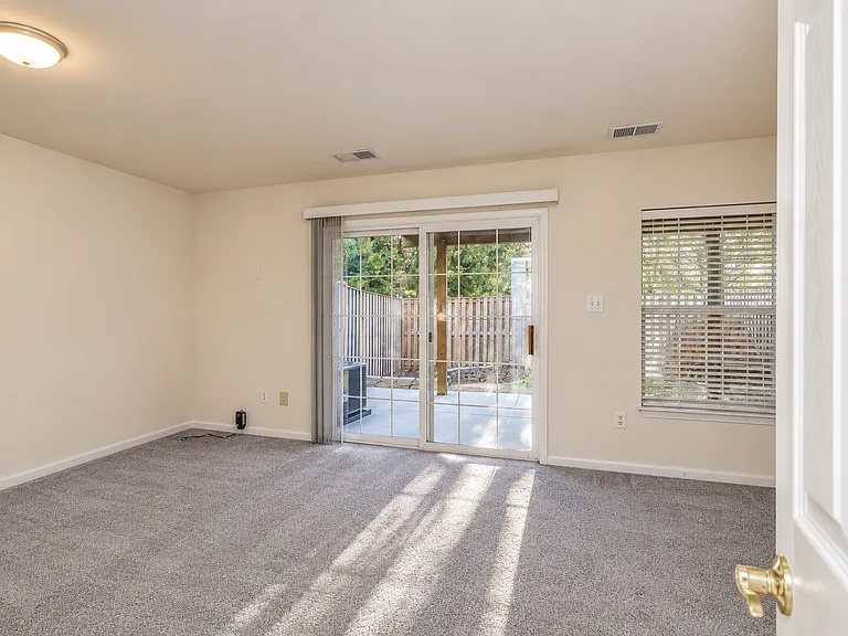 21755 Flora Springs Ter — Photo 20