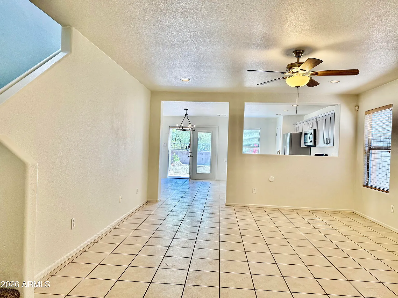 3 bed, 2.5 bath, 1692 sqft, $1,750 — Photo 4