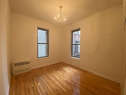 4th image of 1240 Lexington Ave APT 31