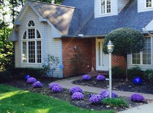 1614 Sandalwood Dr, Wooster, OH 44691