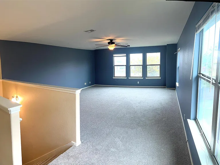 160 Mistletoe Ln — Photo 11