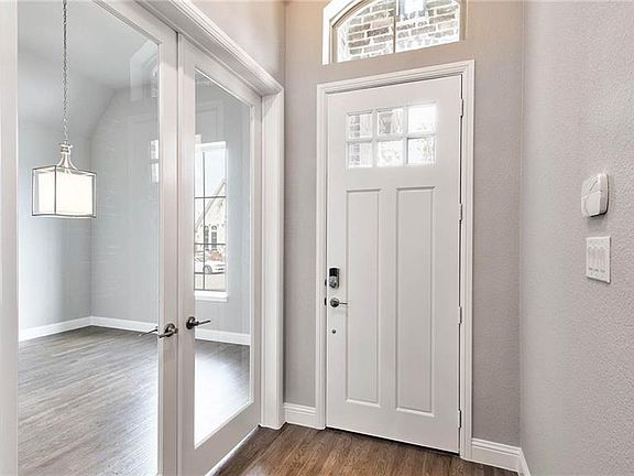 3rd image of 529 Quarter Horse Ln