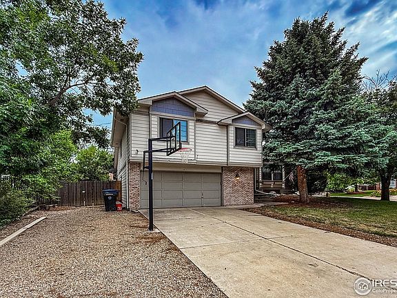 3rd image of 2888 Humboldt Cir