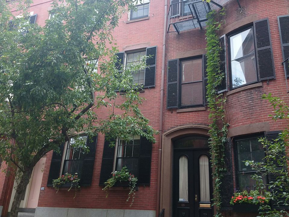 2nd image of 68 Pinckney St