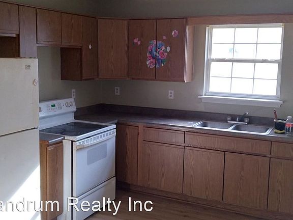 5th image of 2714 W Main St #2