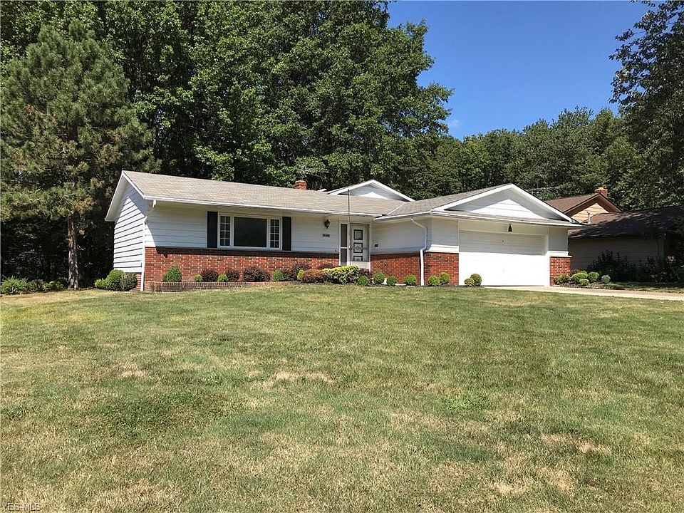 1st image of 26801 Huckleberry Dr
