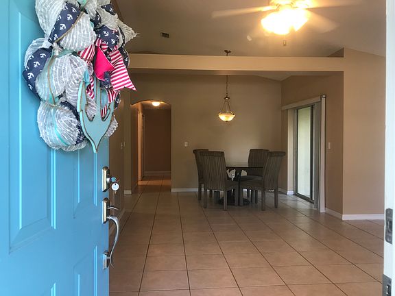 4th image of 409 N Willow Ave