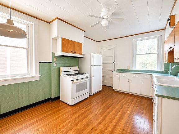 5th image of 1509 S 3rd St APT 1