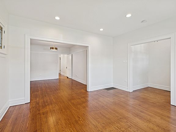 5th image of 933 Ferdinand Ave