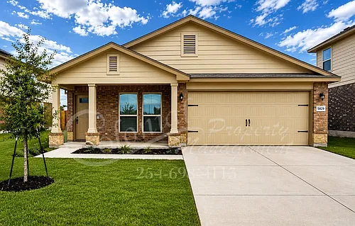 5829 Huntington Dr Photo 1
