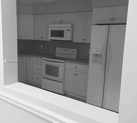 5th image of 5370 Orduna Dr #0