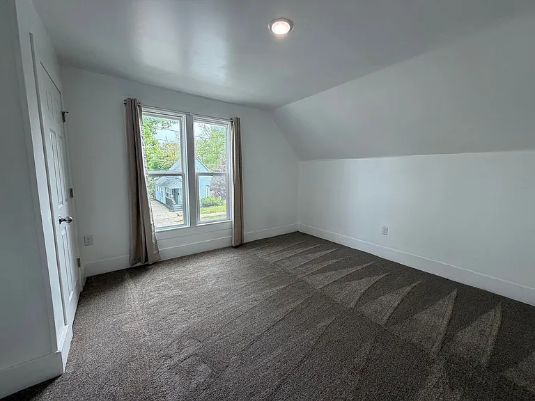 128 Fair St SE — Photo 22