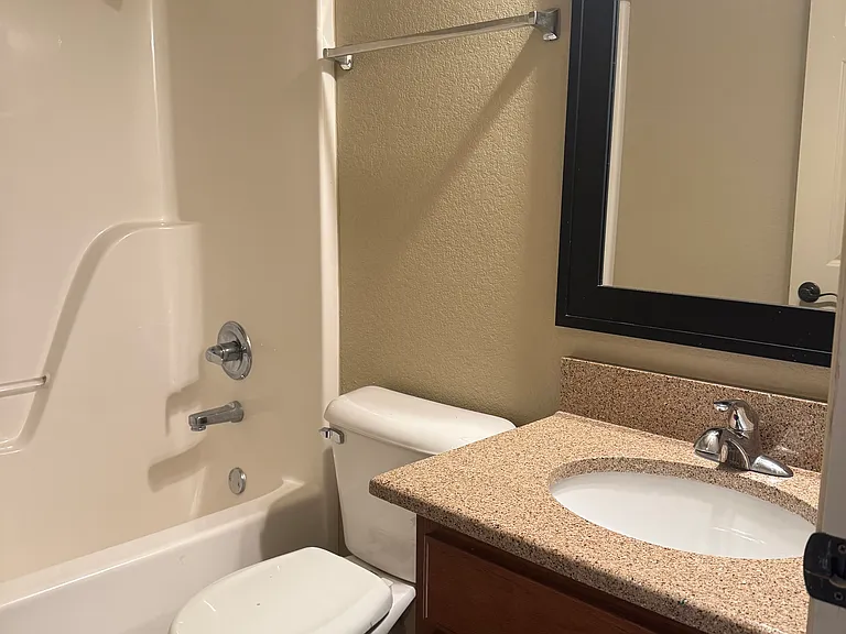 3465 W Chevaux Dr — Photo 10