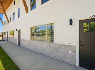 718 N Volland St #A130, Kennewick, WA