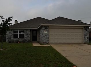 231 Equestrian Dr, Waxahachie, TX 75165